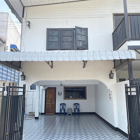 Udon House Apartment Udon Thani Exterior photo